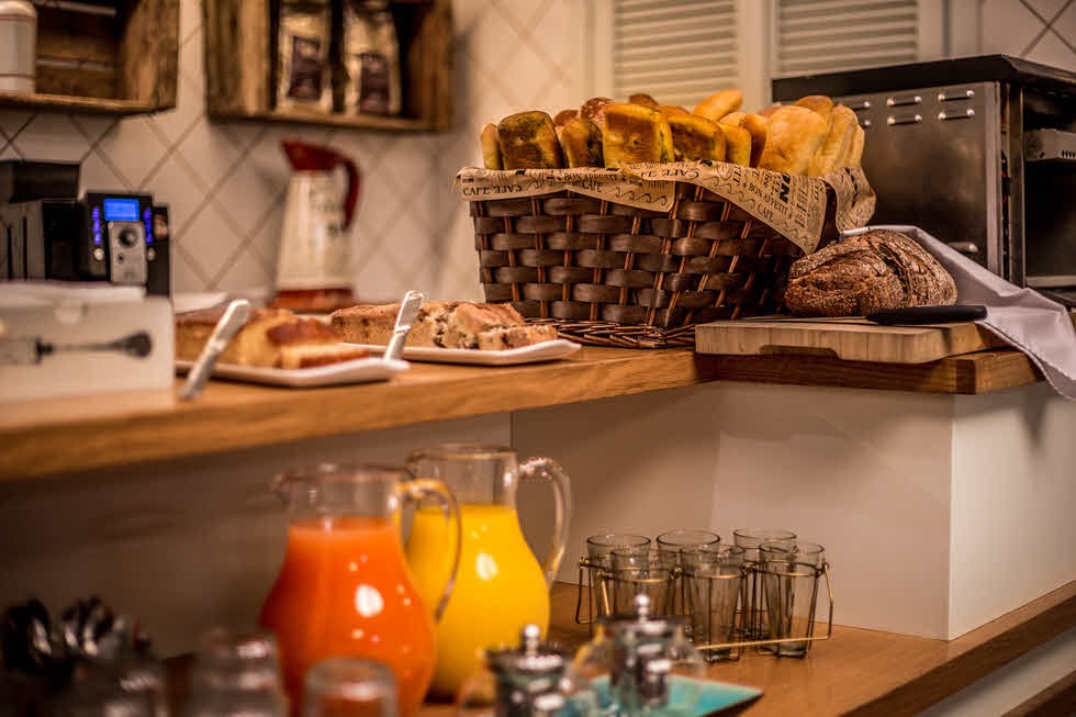 מלון אמבסי תל אביב -חדר אוכל - ארוחת בוקר 