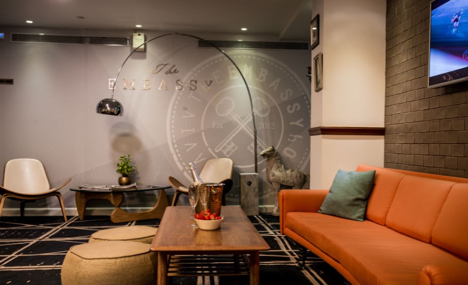 מלון בוטיק במרכז תל אביב - מלון אמבסי- לובי עליון